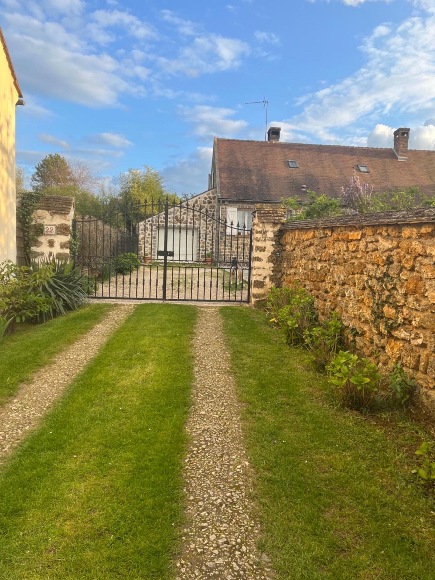 Chambres D'Hotes Des Demoiselles Ville-Saint-Jacques エクステリア 写真